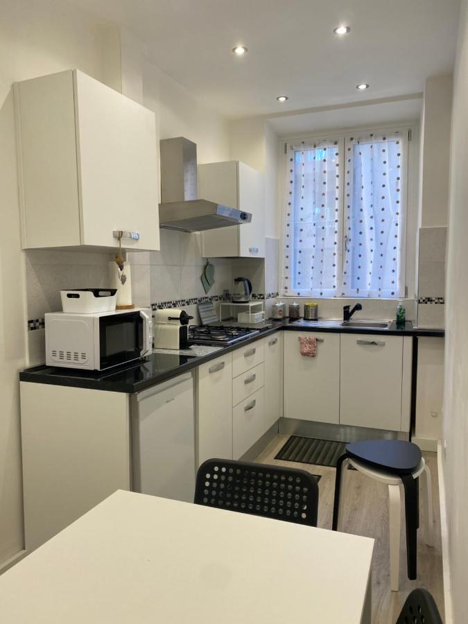 Close To The Coloseum, 2 Minutes Walk From Metro A Apartamento Roma